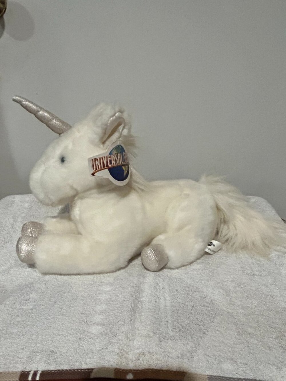 NEW Universal Studios Plush Unicorn w/ Silver Horn & Feet ~ Harry Potter ?